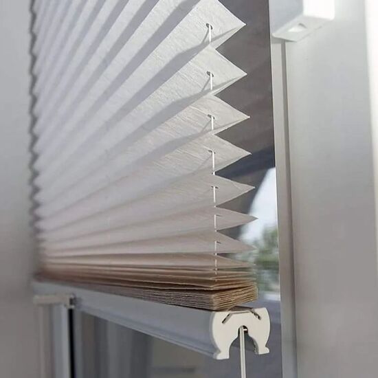 Плиссе на балконную дверь